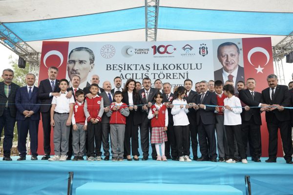 Bakan Tekin, Adıyaman’da Beşiktaş İlkokulunun Açılışına Katıldı